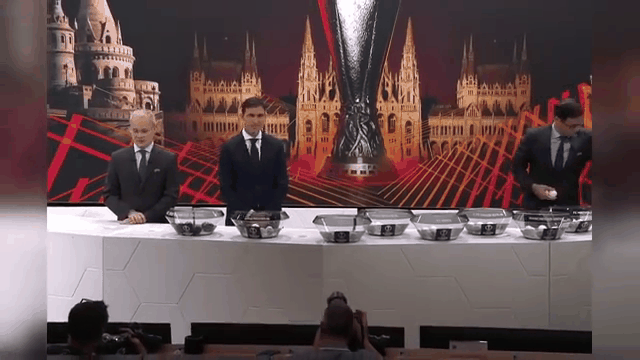 包含里程碑夜！葡萄牙体育遗憾出局，国王杯转会期刷纪录，悬念犹存，轮换策略成焦点的词条