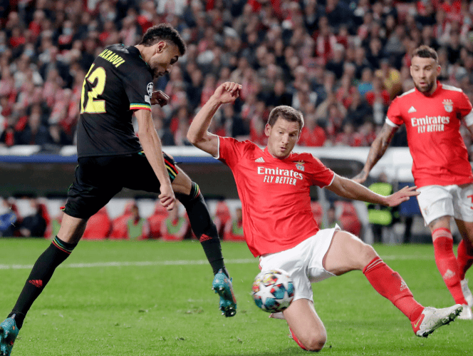 曼城状态回暖备战欧超杯犹他爵士强势反弹备战欧冠，现场解说直呼：今晚阿贾克斯调整名单以备法甲的简单介绍